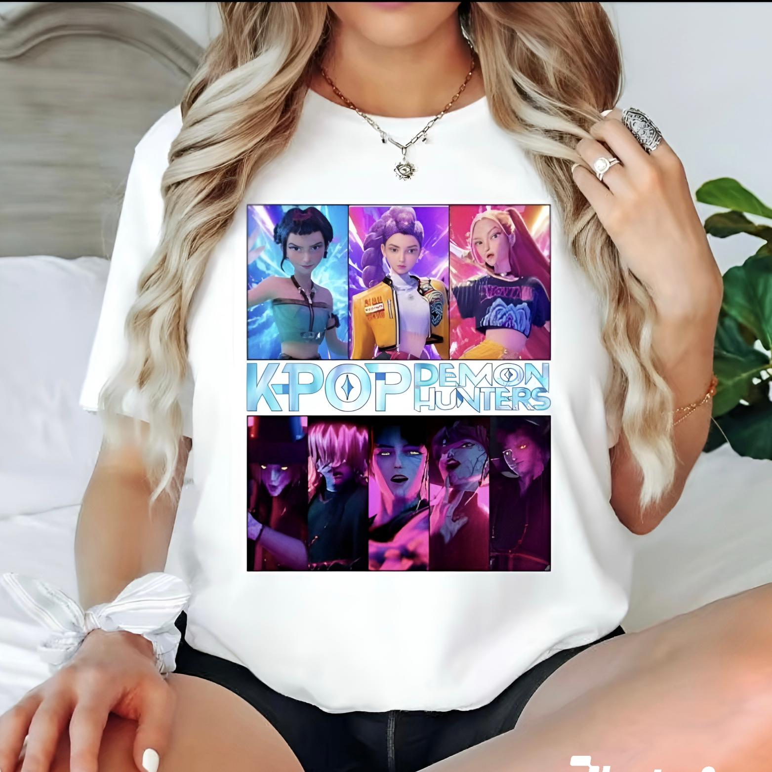 K-Pop Demon Hunters Shirt - Huntrix x Demons